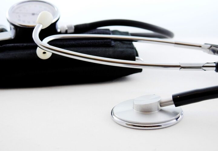 How to Choose a Comprehensive Health Insurance That Is Affordable