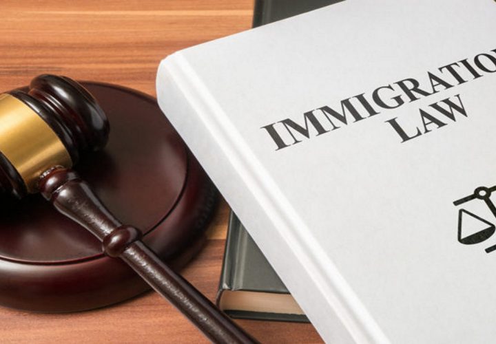 5 Benefits of Hiring an Immigration Lawyer to Represent You