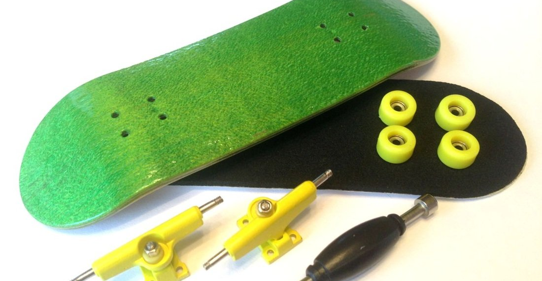 How to Tighten Fingerboard Trucks & Wheels on a Tech Deck?