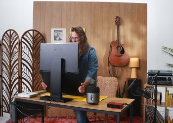 buying a dual monitor with stand