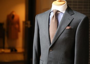 What is a Made-to-Measure Suit?