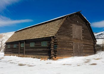 Garden Glow and Ice Park