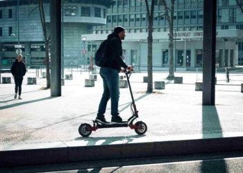 Why Does My Fast Electric Scooter Cut Out When I Accelerate?