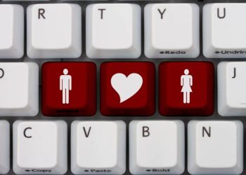 Advantages of Online Dating: Making Love Click in the Digital Age