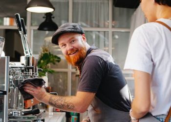 A Buyer’s Guide To Selecting The Best Salt And Pepper Grinder Set