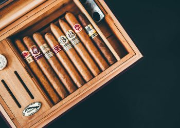 Preserving Tradition with Personalized Cigar Holders: The Significance of Custom Brown Cigar Cases