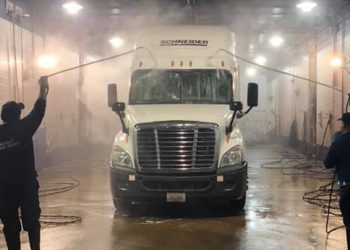 truck cleaning 