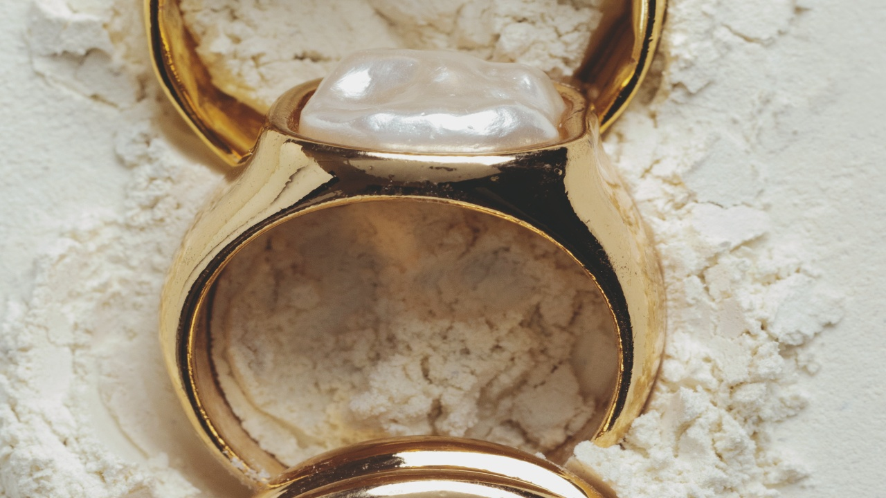 Choose the Perfect Signet Ring