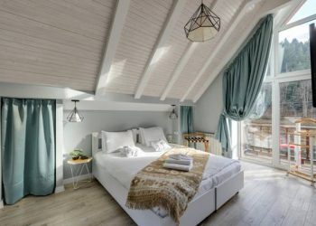 How to Plan a Large Cabin House for Family Gathering