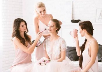 How a Beauty Team Turns Your Wedding Morning Into a Moment of Calm
