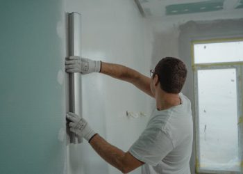 Log Home Restoration