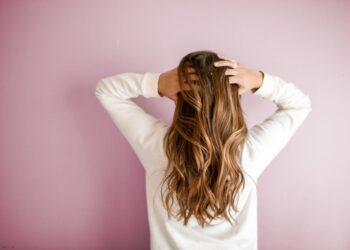 Does Dandruff Cause Hair Loss?