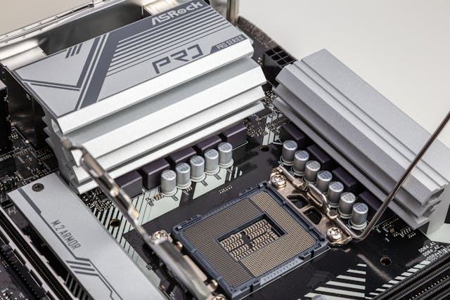 How to Properly Apply Thermal Grease to CPU and GPU