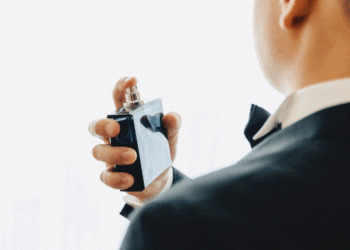 4 Tips for Finding a Signature Fragrance That Suits You